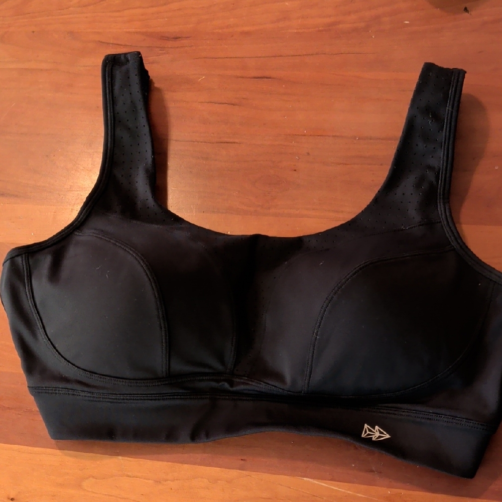 Black Sports Bra